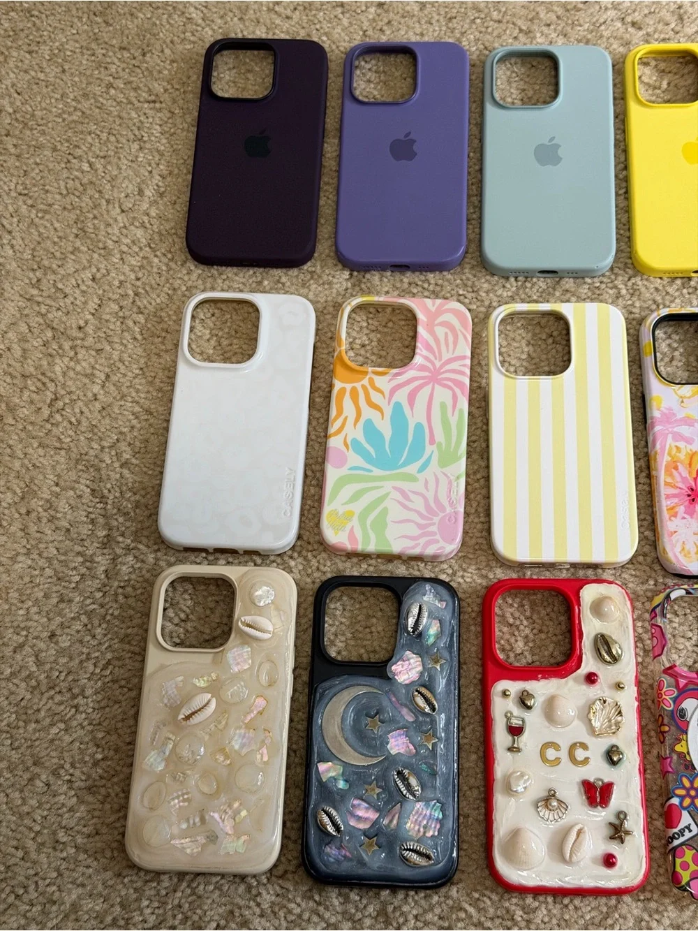 Huge Lot of 21 Apple iPhone 14 Pro Phone Cases GUC